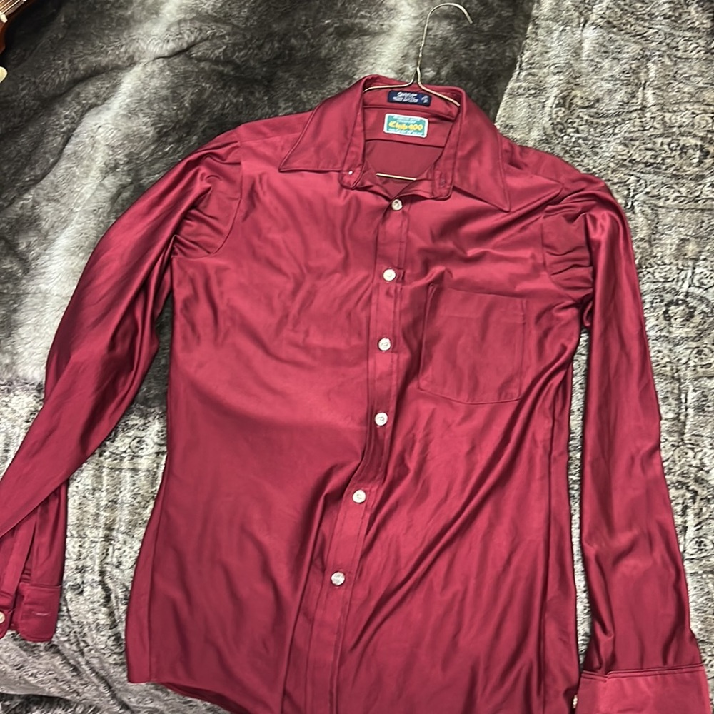 Very Vintage 70s 100%Qiana nylon.   Hollywood retro Rare very good shape